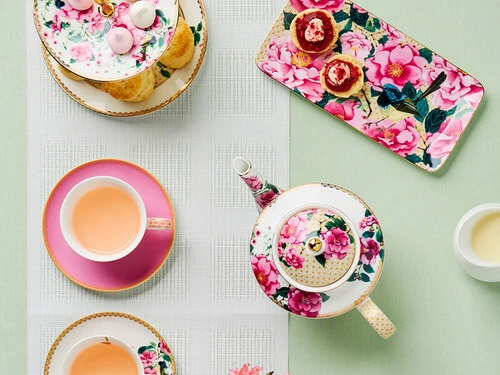 Teas & C's Silk Road Footed Mug 300ML White Gift Boxed 2 Teas & C's Silk Road Footed Mug 300ML White Gift Boxed - Image 2