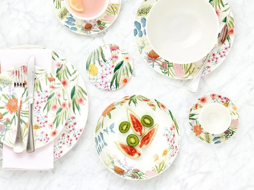 Royal Botanic Gardens Native Blooms Round Platter 33cm Gift Boxed 2 Royal Botanic Gardens Native Blooms Round Platter 33cm Gift Boxed - Image 2